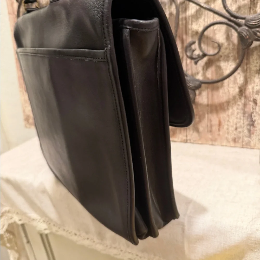 HP🌺RaRE COACH VINTAGE Classic Black Leather Briefcase